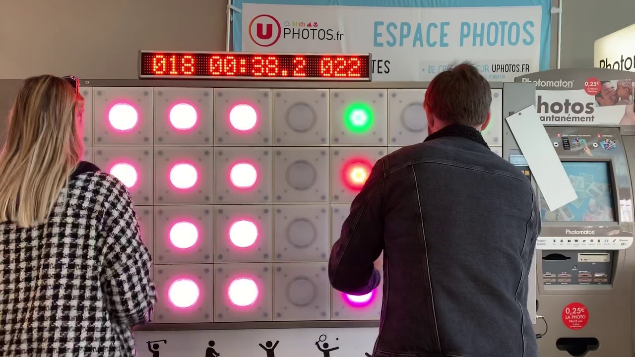 Mur digital Réflexe en location dans un Super U à côté de Marseille 14